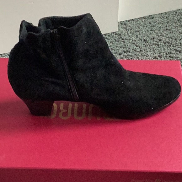 Munro Alvie Suede Bootie - Picture 2 of 3